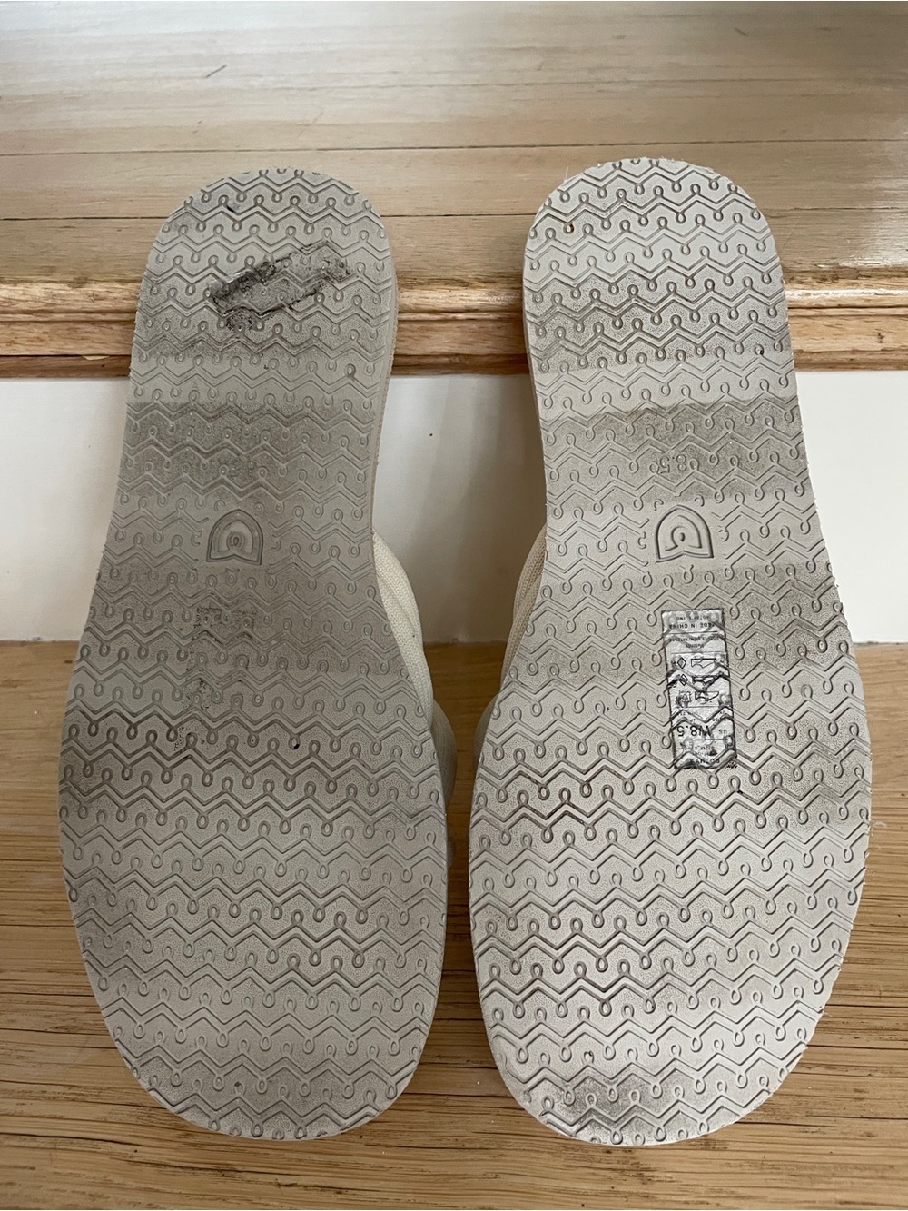 Rothy’s The Summer Sandal Braided Knotted Slide White Sand Cream Tan 8.5 GUC - Picture 8 of 9